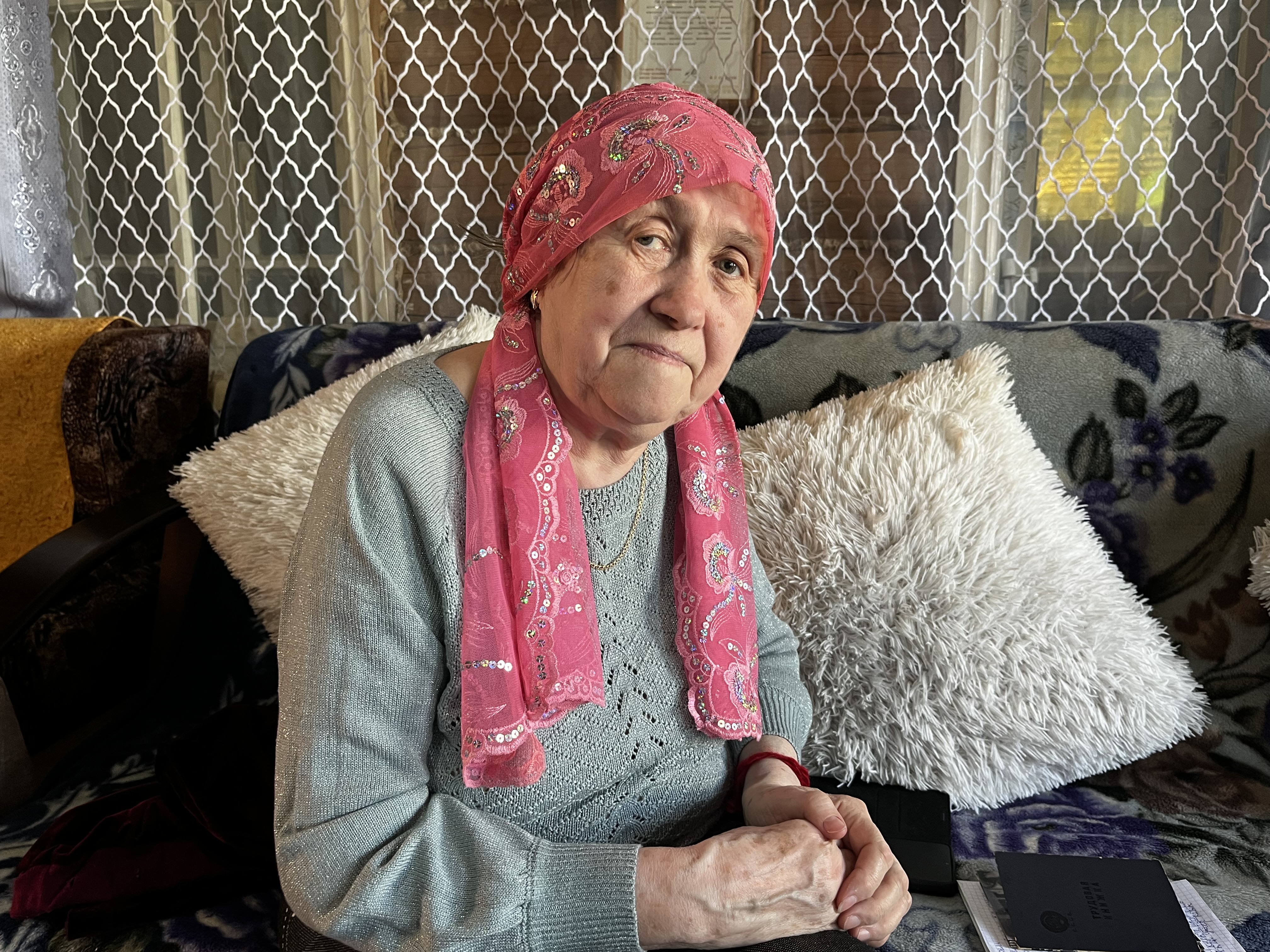 ФАНИЯ ГИЛЬМАНОВА НЕ ОСТАВИЛА ЛЮБИМОЕ ДЕЛО ДАЖЕ ПОСЛЕ ТРЕХ ИНСУЛЬТОВ. / ФОТО Л.ЗИГАНГАРАЕВОЙ