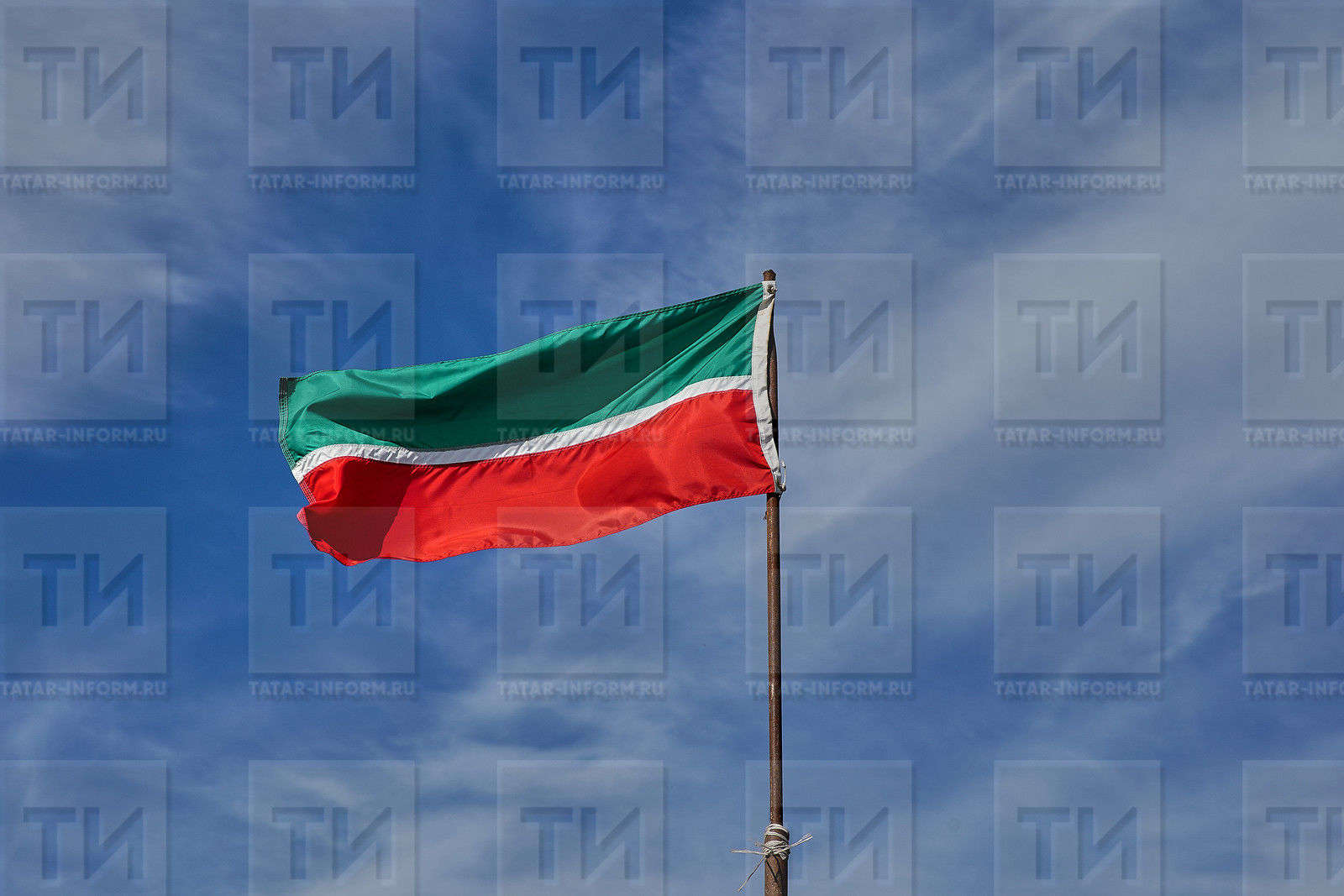6 ноябрь – Татарстан Республикасы Конституциясе кабул ителгән көн