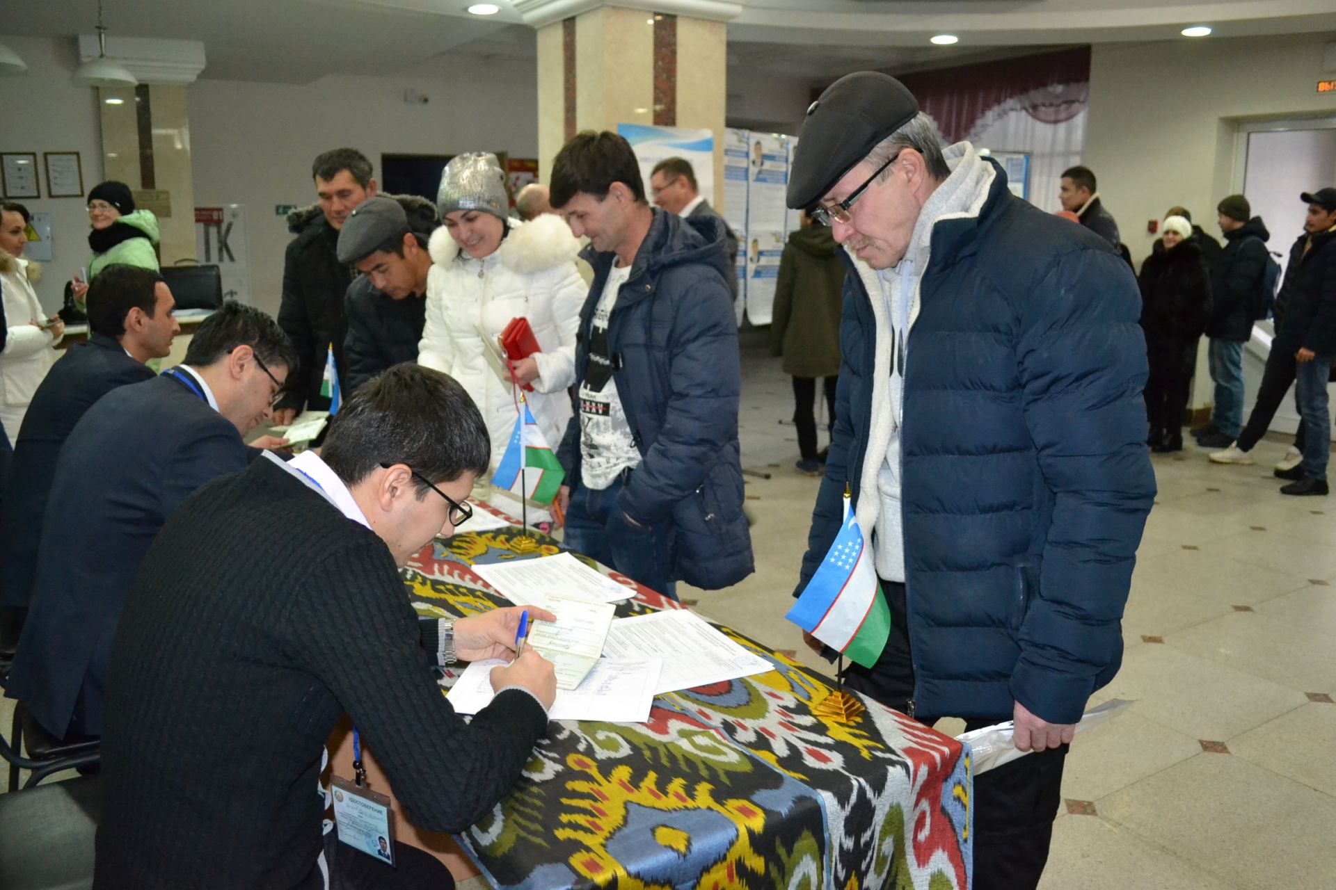 Бүген Әгерҗе районындагы Үзбәкстан гражданнары тавыш бирделәр