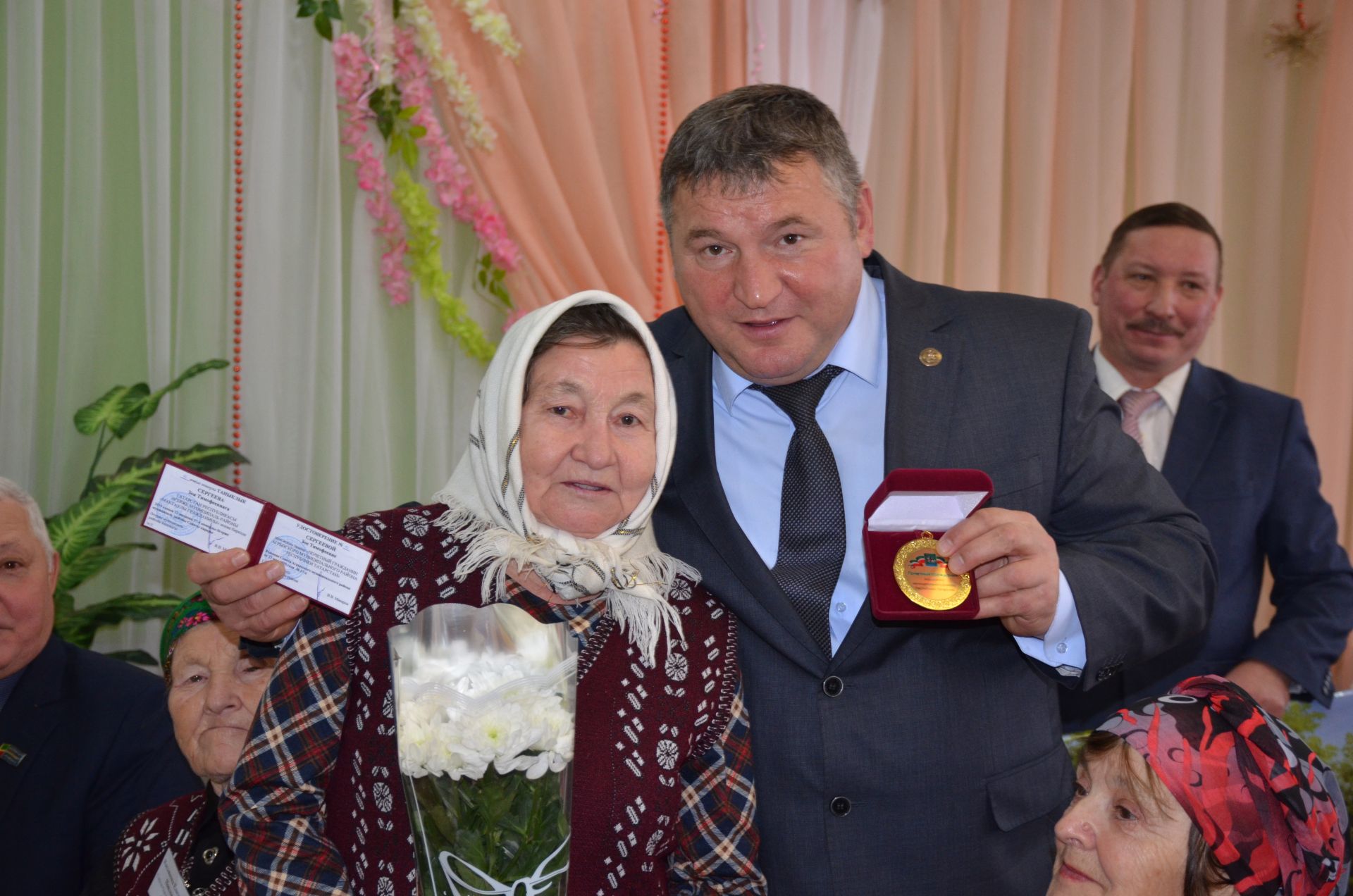 Әгерҗе районының авыл хуҗалыгы ветераннары медаль һәм таныклык алды