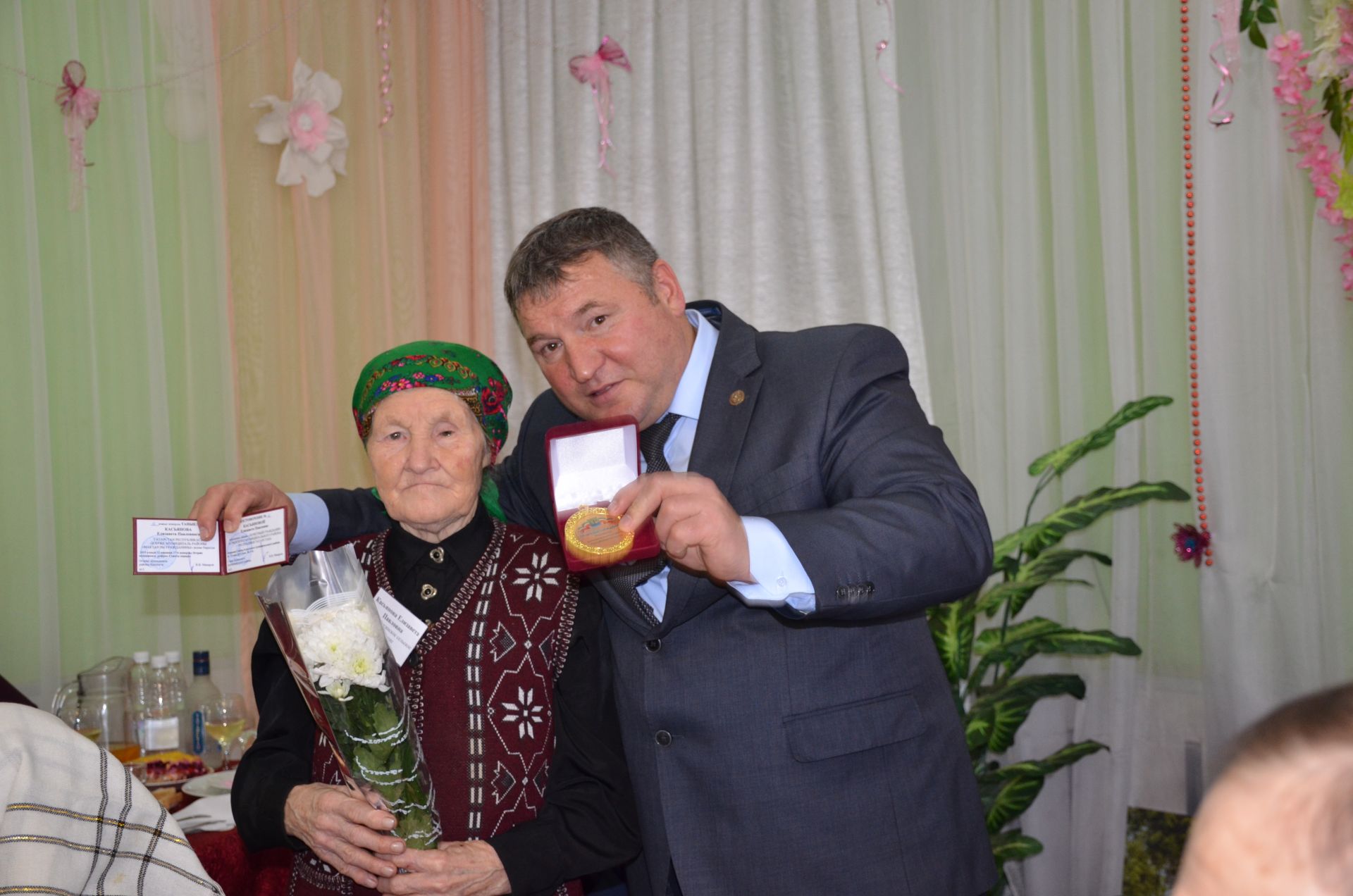 Әгерҗе районының авыл хуҗалыгы ветераннары медаль һәм таныклык алды