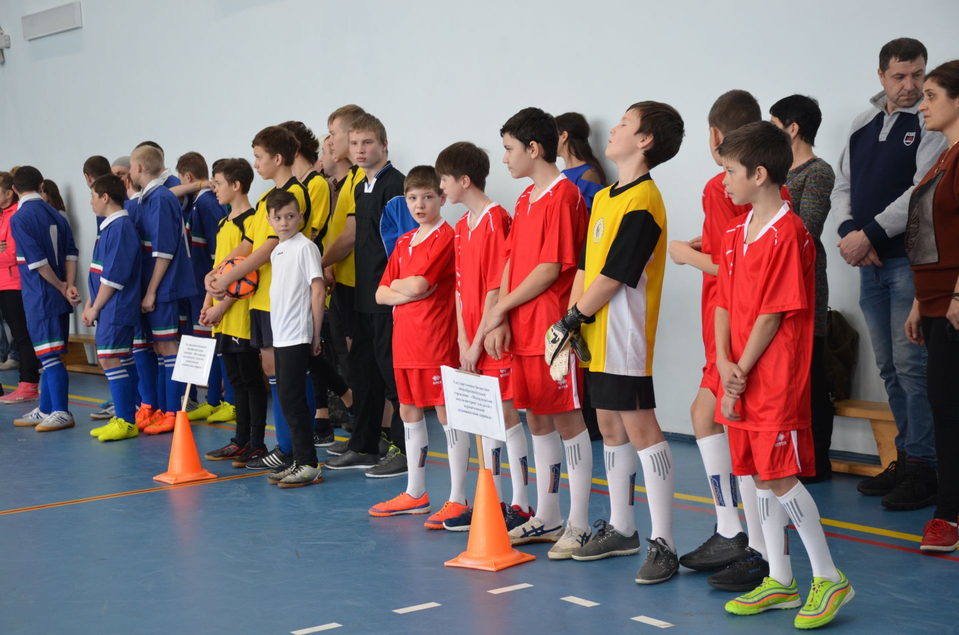 Сегодня впервые в Агрызе проходят соревнования по мини-футболу среди детей с ограниченными возможностями здоровья
