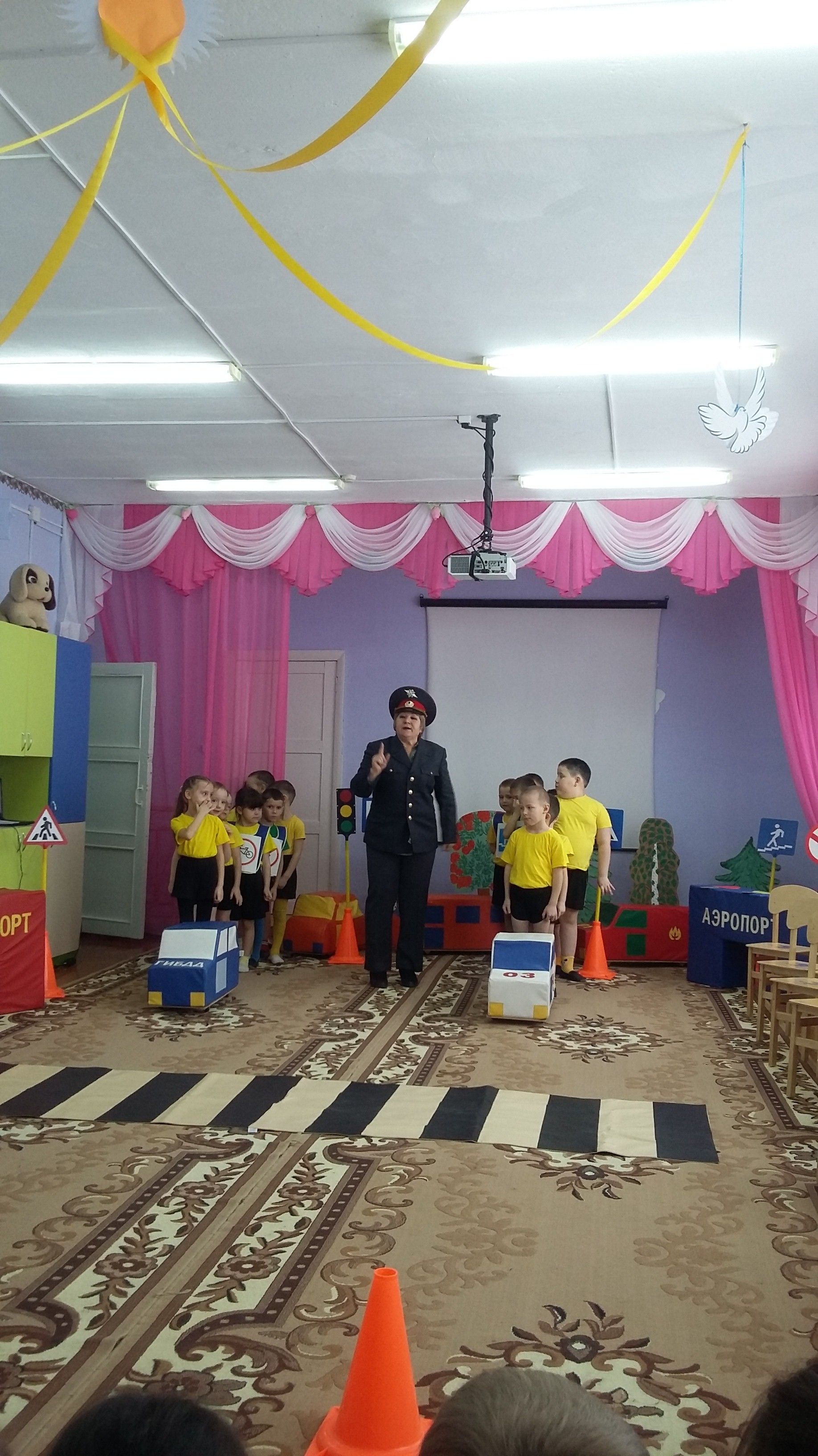 В Терсях воспитанники детского сада «Миляуша» совершили путешествие с Незнайкой