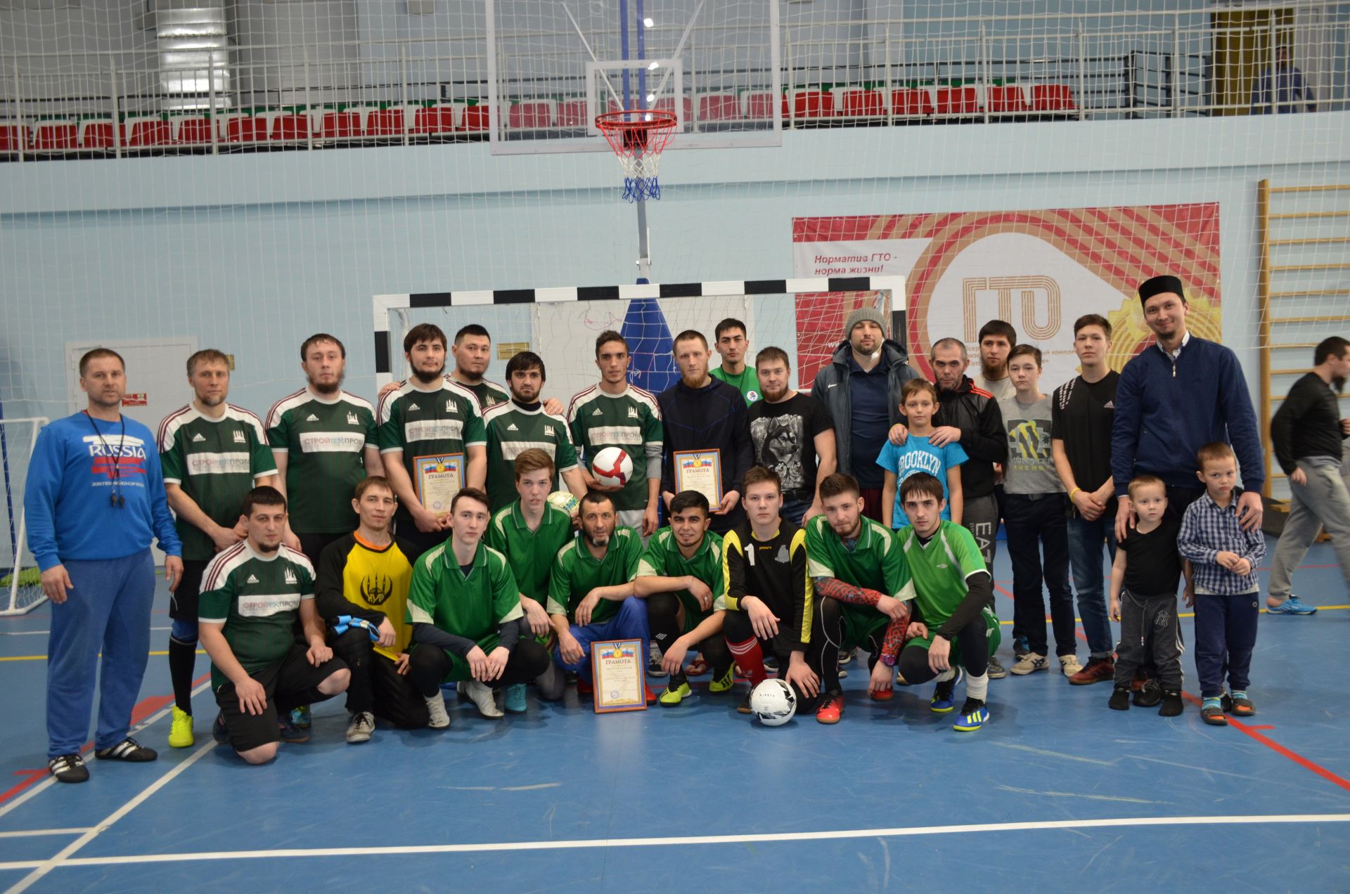 Вчера в Агрызе состоялись футбольные соревнования среди мусульман