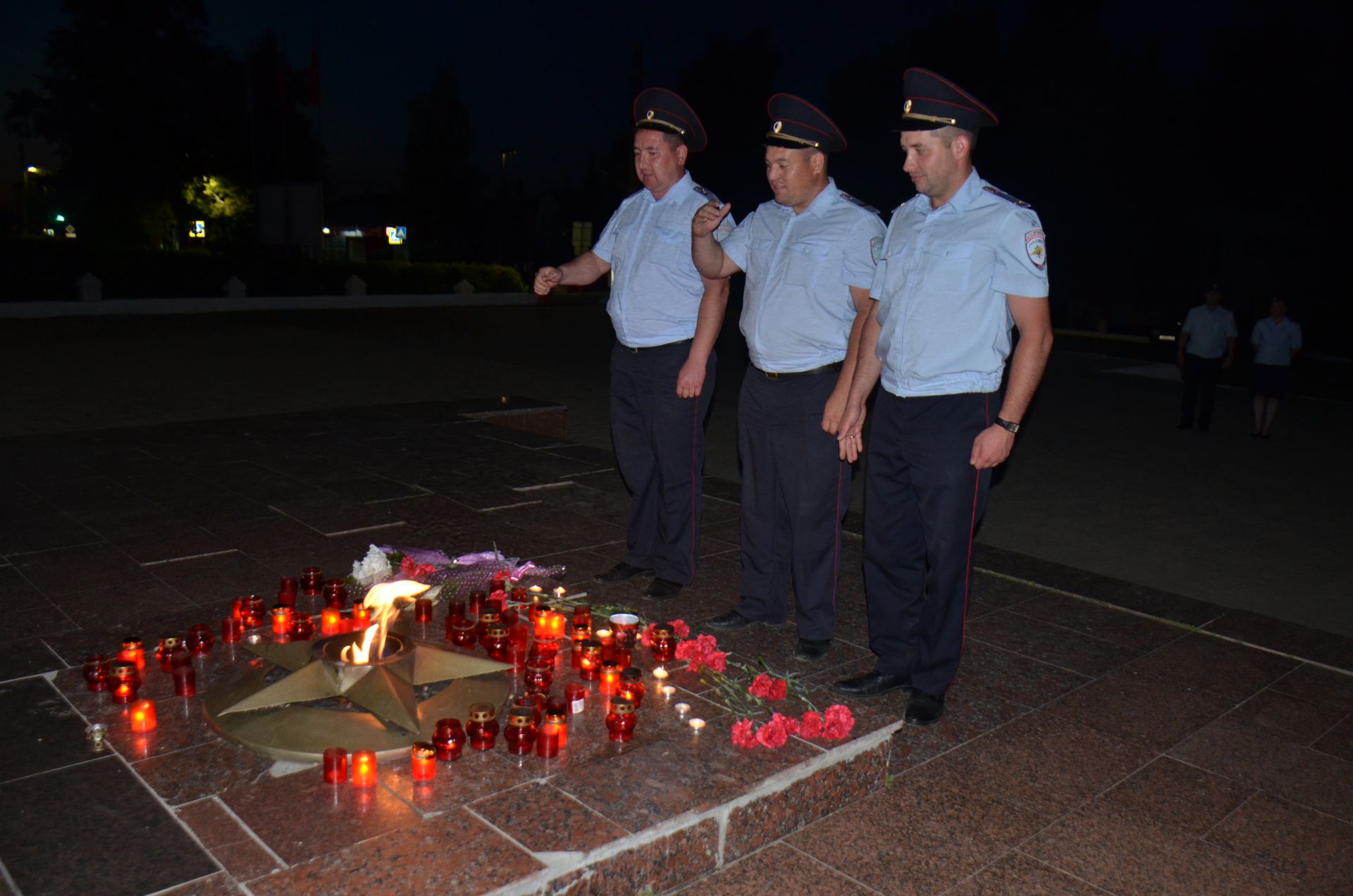 Сотрудники агрызской полиции присоединились к акции «Свеча памяти»