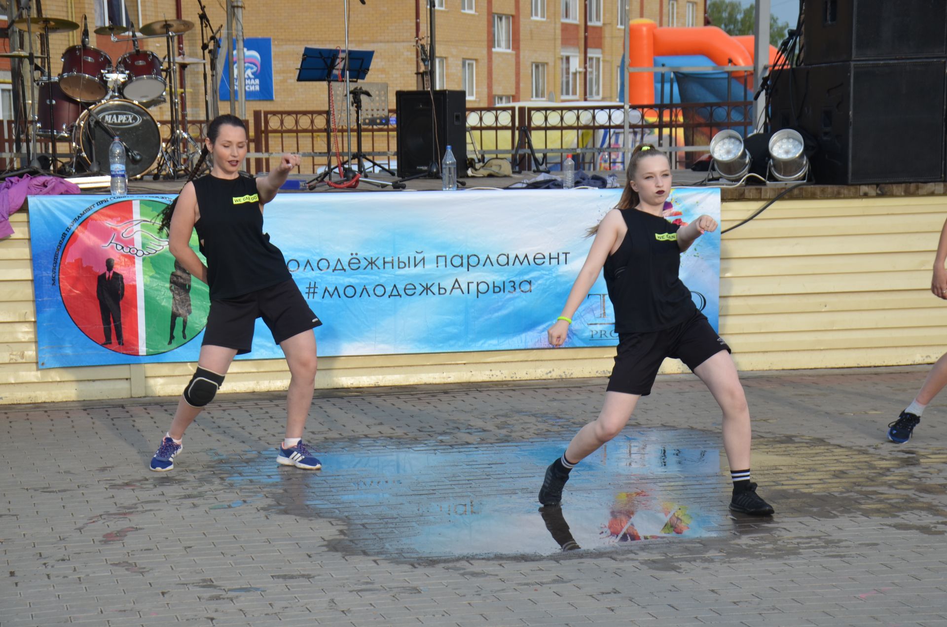 Фестиваль современного танца "Дыхание улиц" на Дне молодежи в Агрызе