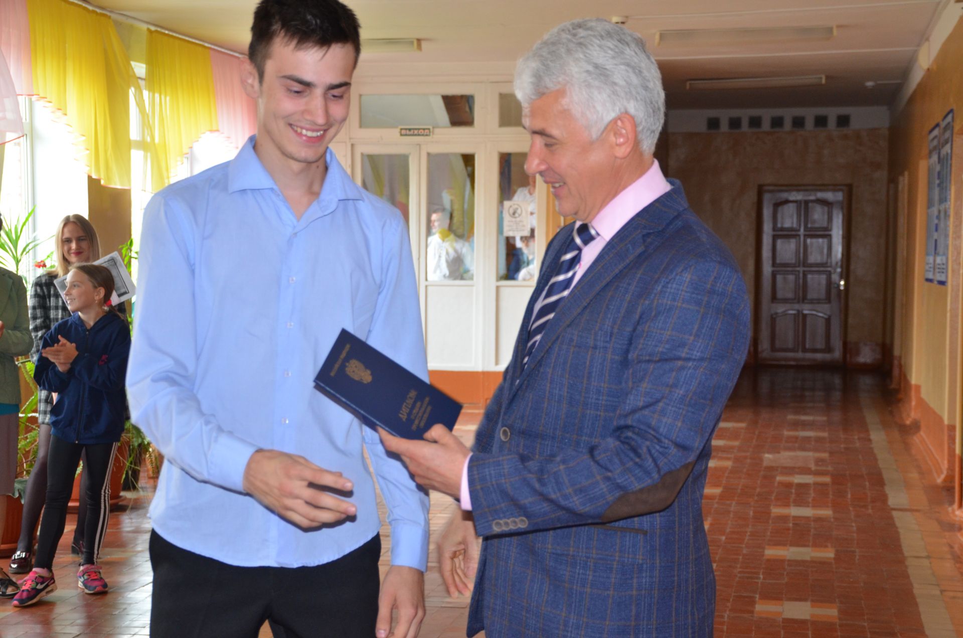 Выпускникам Агрызского филиала Нижнекамского агропромышленного колледжа вручили дипломы