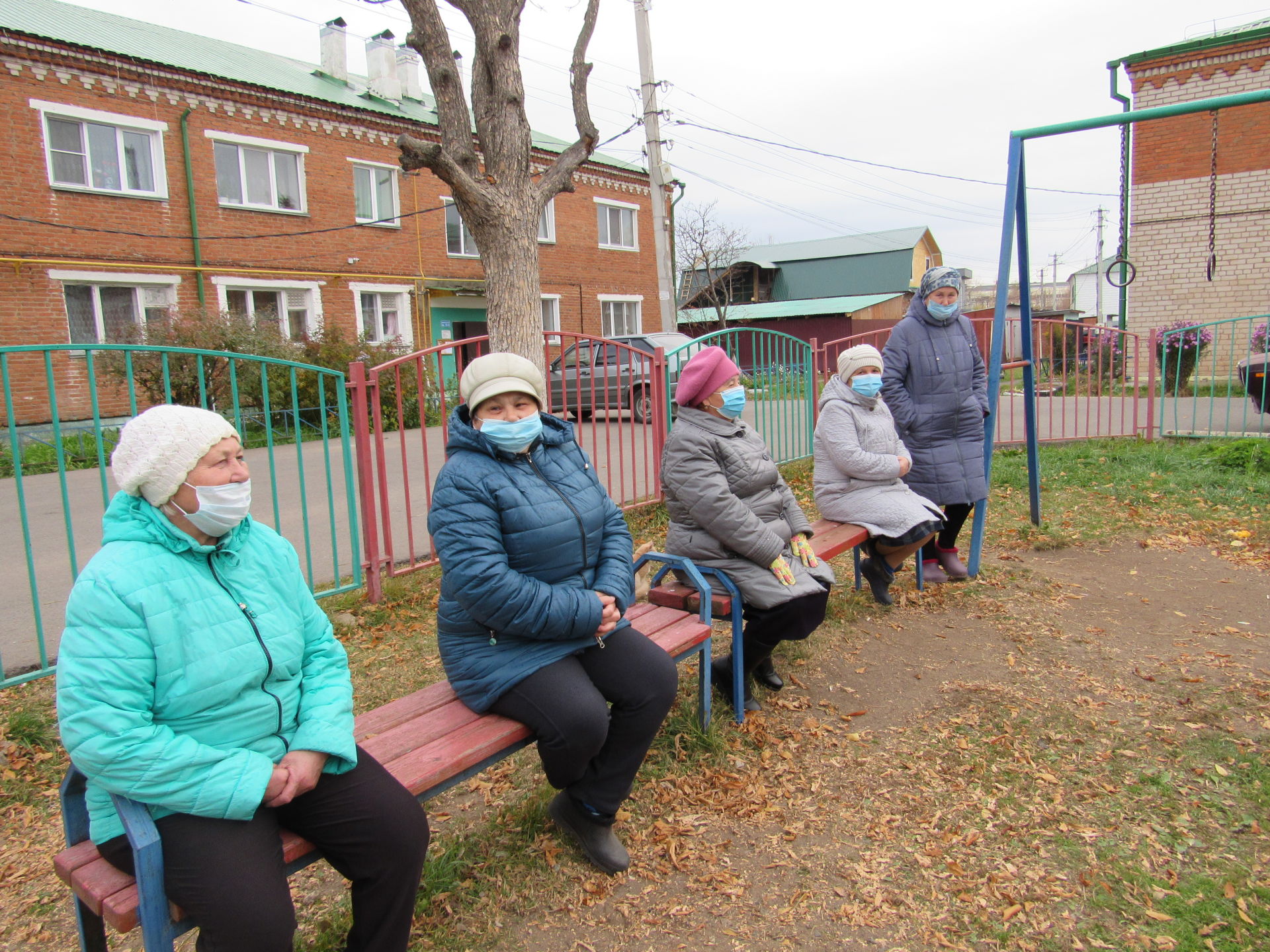 Пожилых в ТОС "Кировское" порадовали праздничным мероприятием