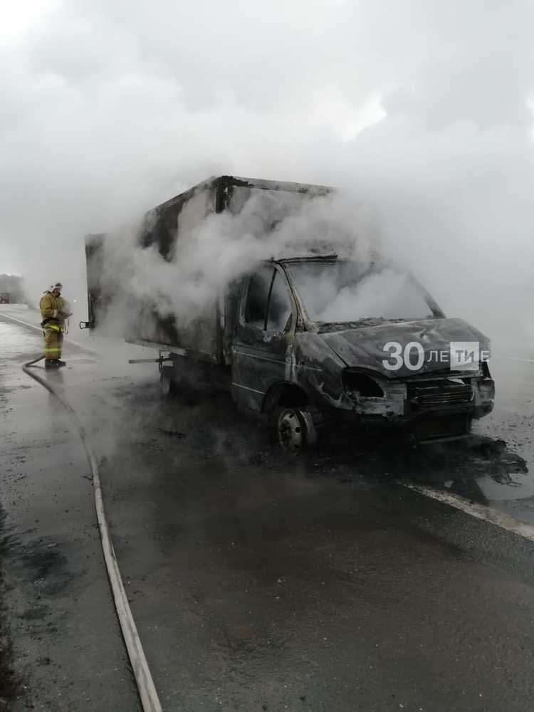На трассе М7 сгорел грузовик с молоком