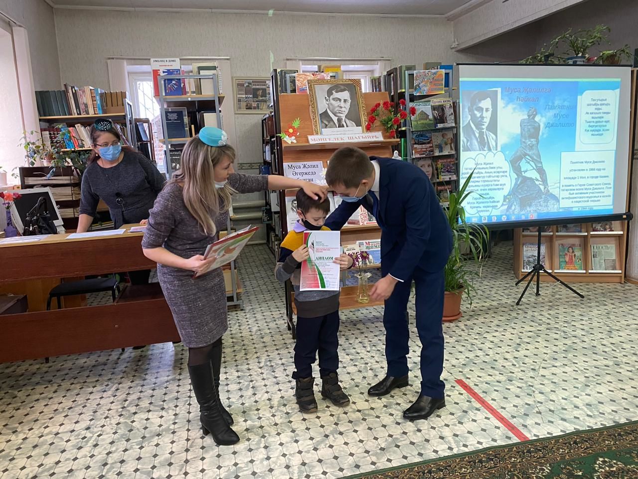 В центральной библиотеке чествовали победителей конкурса "Джалиловские чтения"