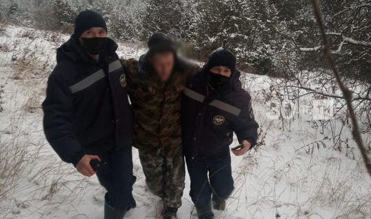 В Татарстане спасатели помогли замерзающему мужчине