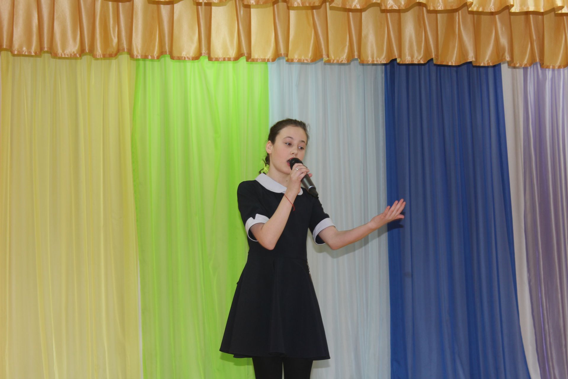Фестиваль «Без бергә» собрал в Агрызе талантливых певцов, танцоров и чтецов