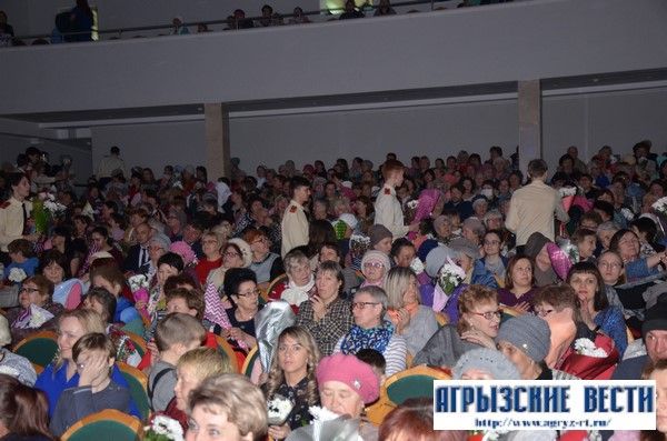 В Агрызе состоялся праздничный концерт в честь Международного женского дня