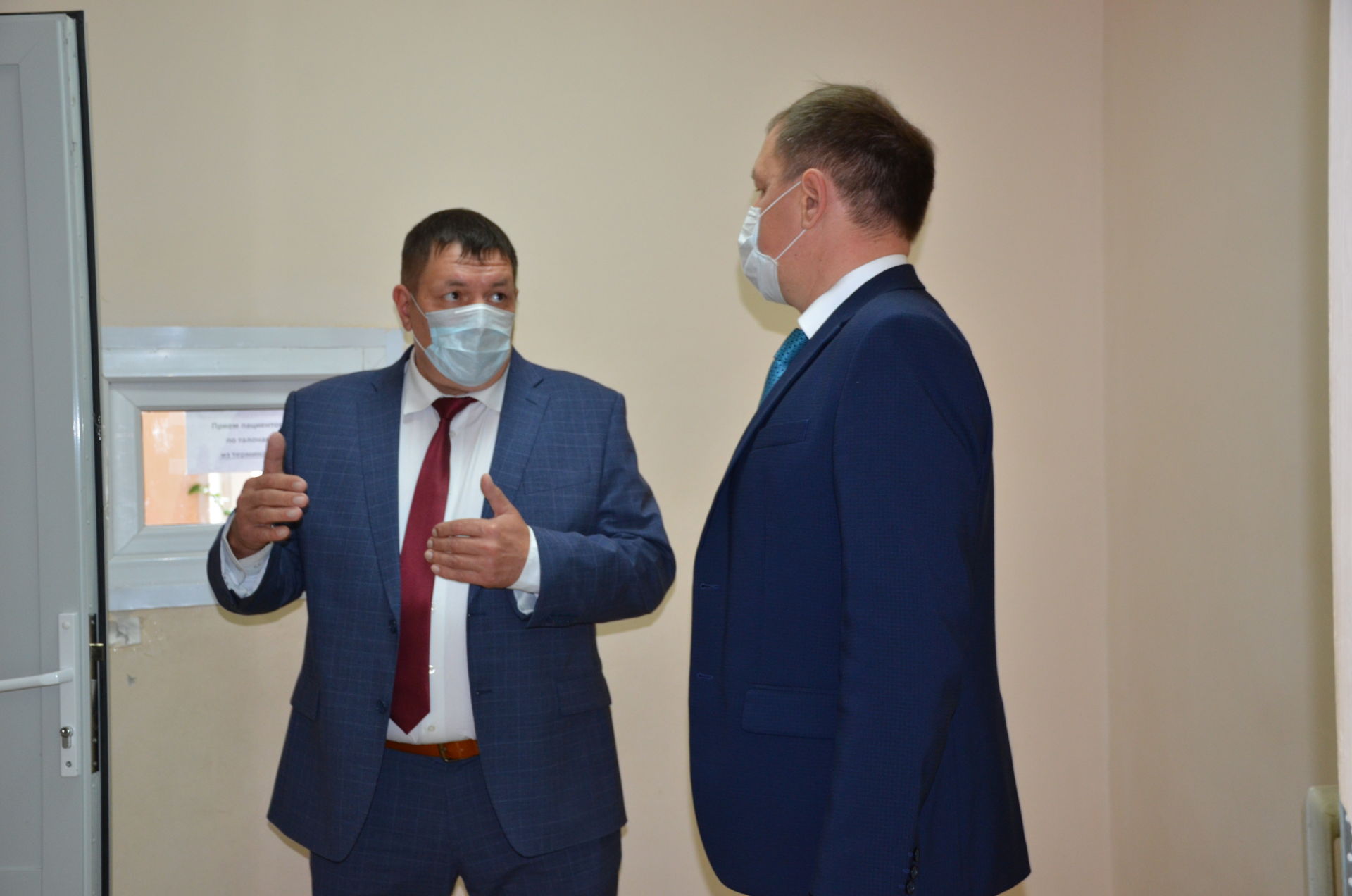Азат Валеев посетил Агрызскую ЦРБ