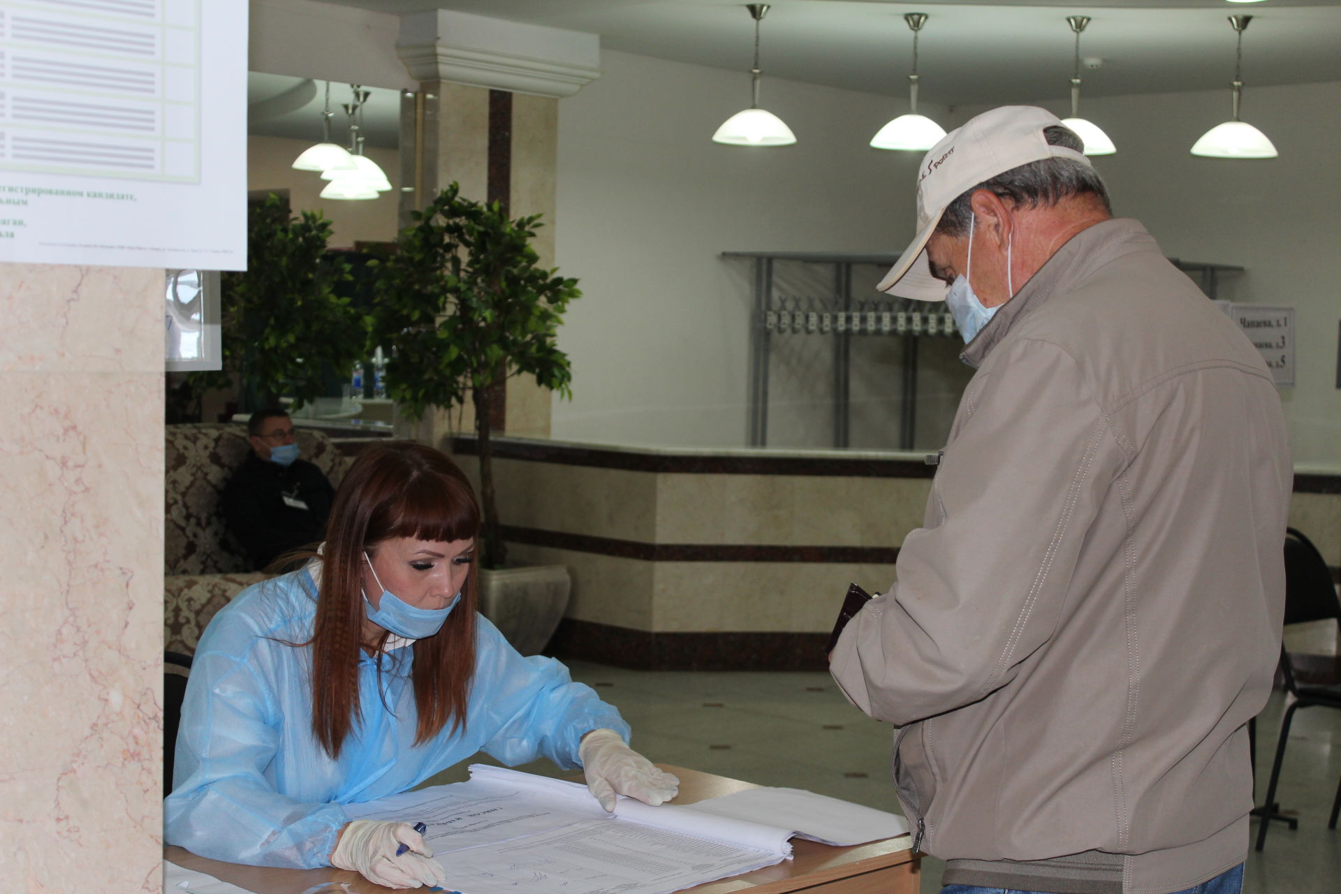 Агрызцам ставят прививки от гриппа прямо на избирательных участках