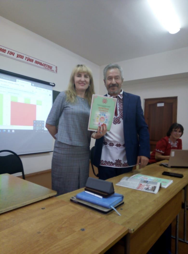 В Агрызском районе провели "Круглый стол", посвящённый учителям марийского языка
