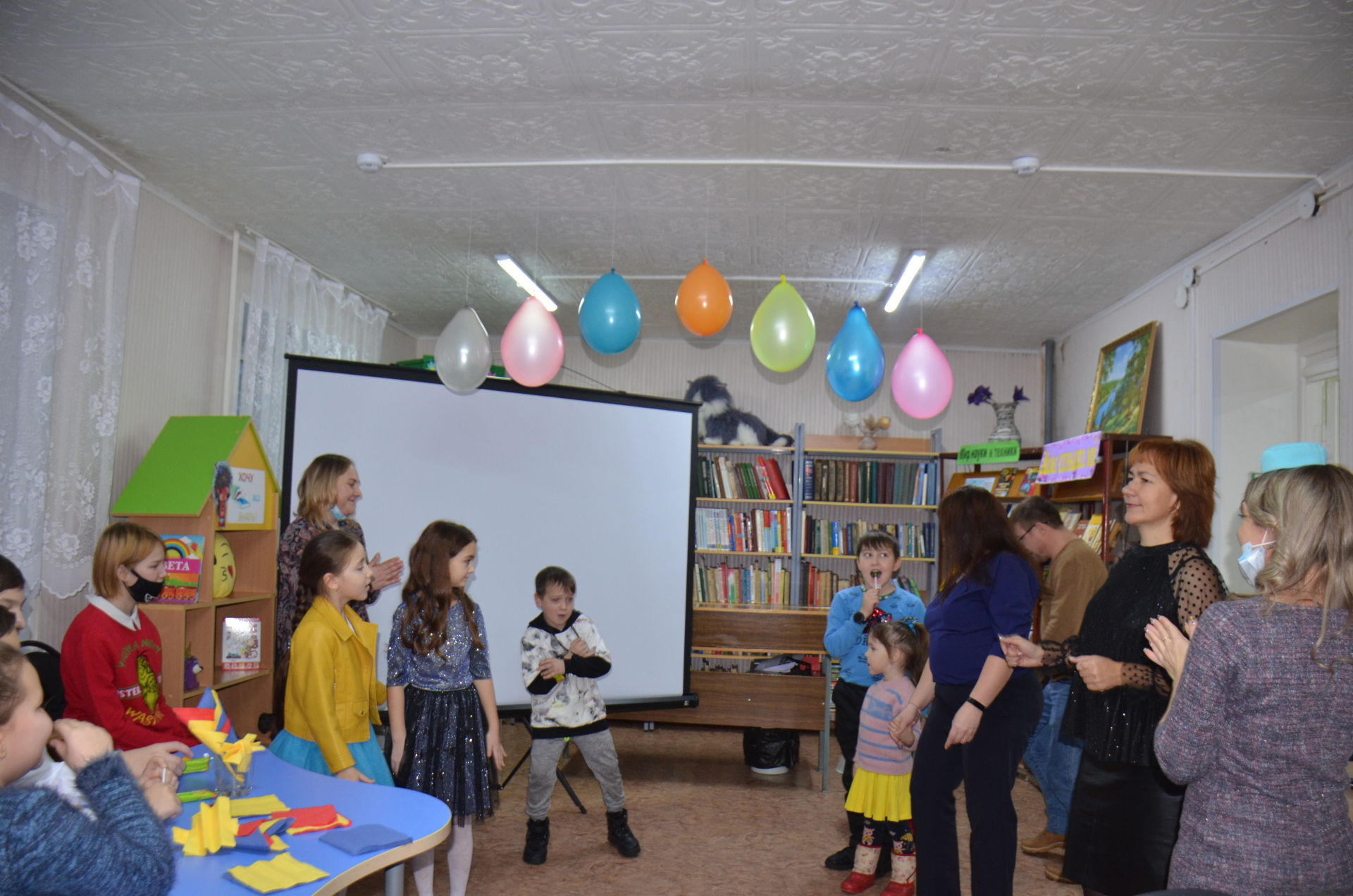 В детской библиотеке отпраздновали День матери