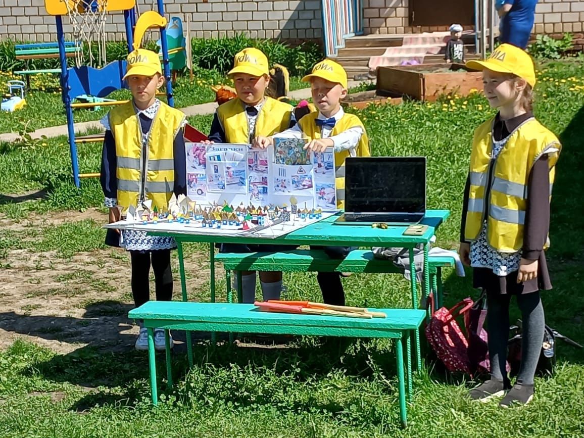 Ученики центра "Точка Роста" навестили воспитанников детского сада