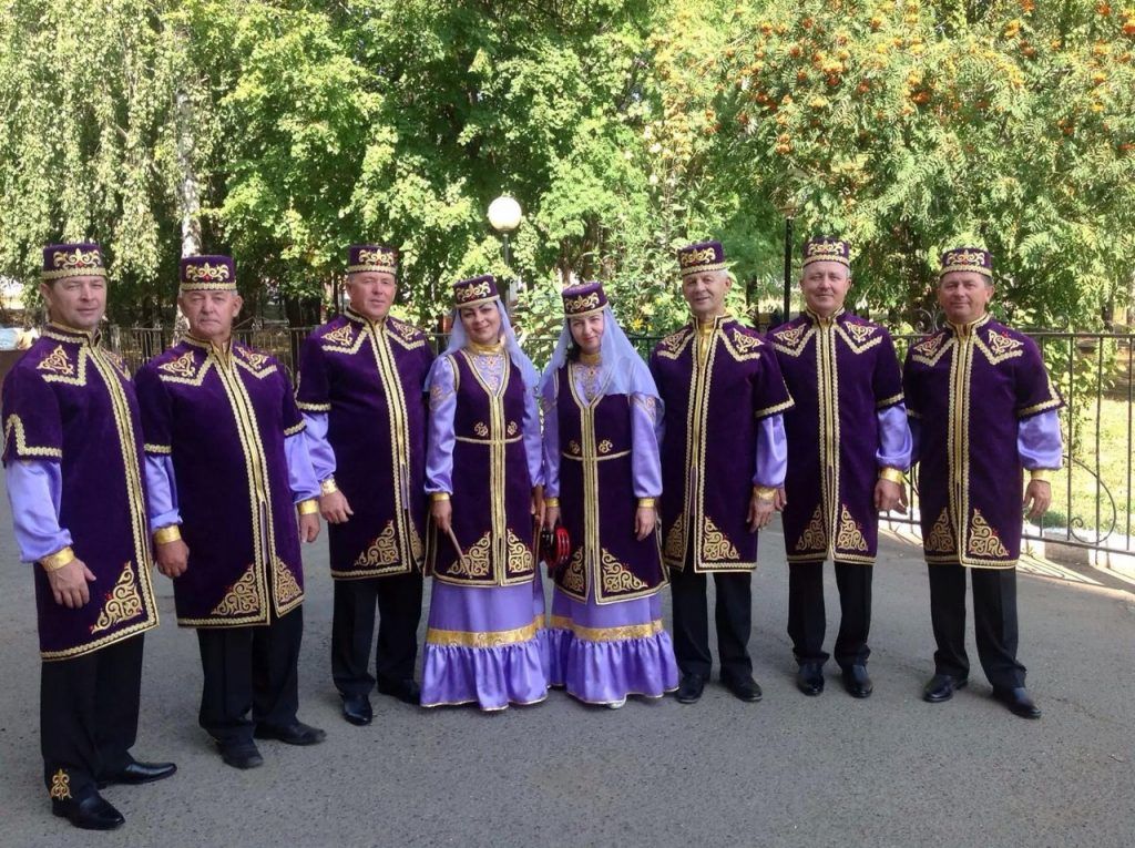 В Терсях прощаются с основателем знаменитого ансамбля "Көмеш телле гармун" Альбертом Муллахметовым