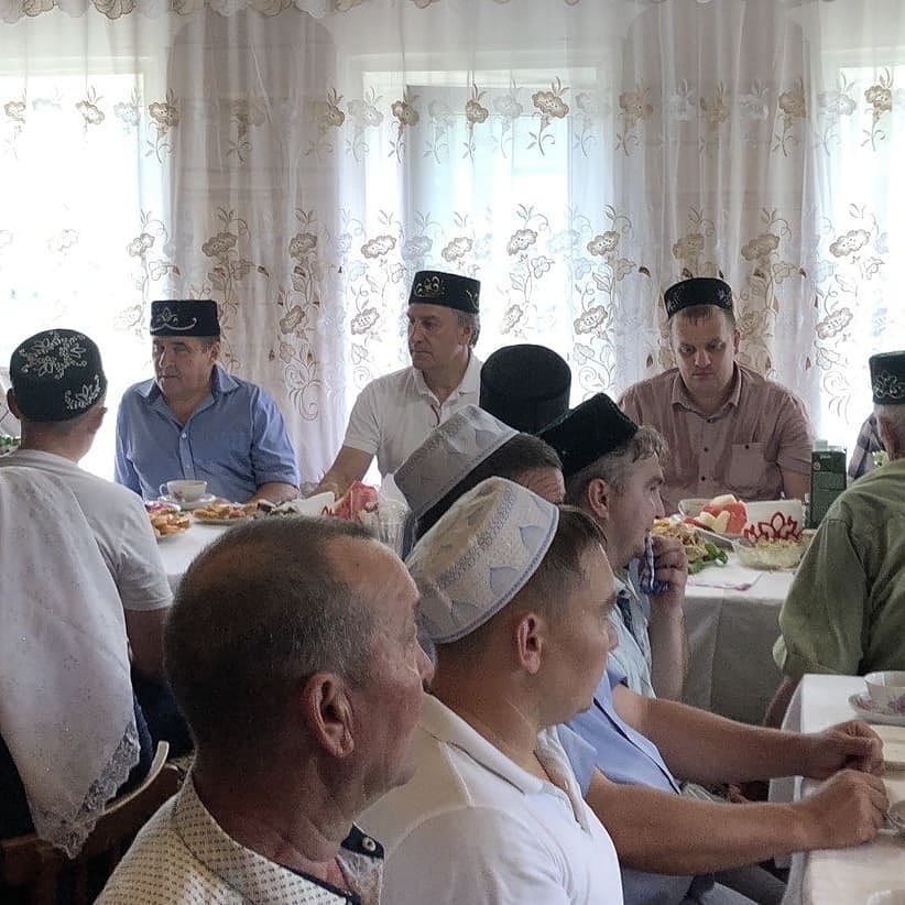 Депутат Госдумы Айрат Фаррахов поддержал ремонт мечети на родной земле
