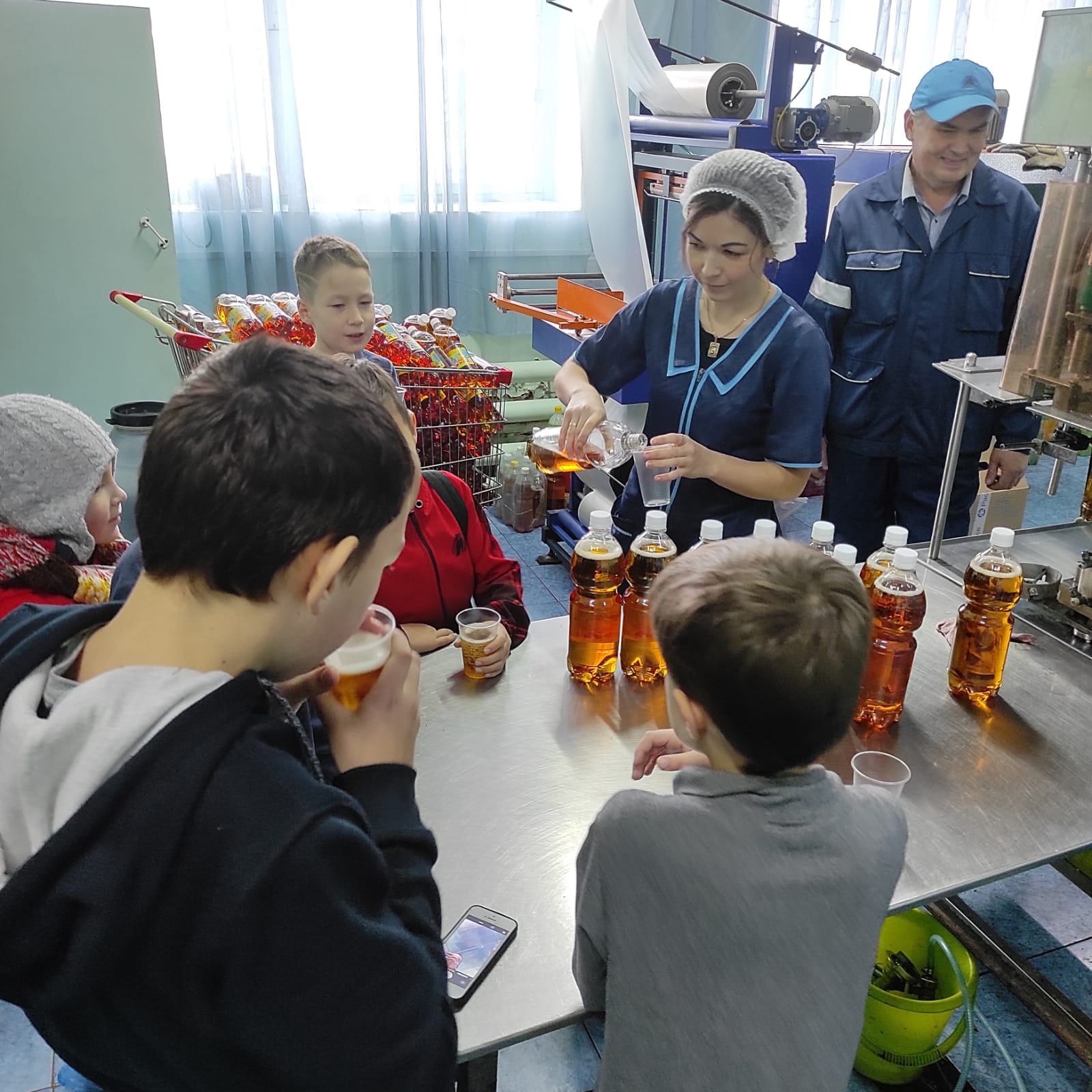 Осенний лагерь для детей в мечети «Нур» завершился викториной с подарками