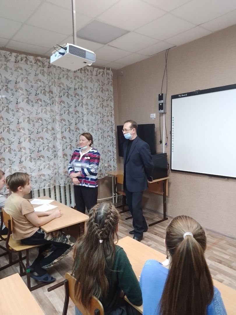 Равия Лутошкина и Марат Хафизов посетили приют «Ласка»