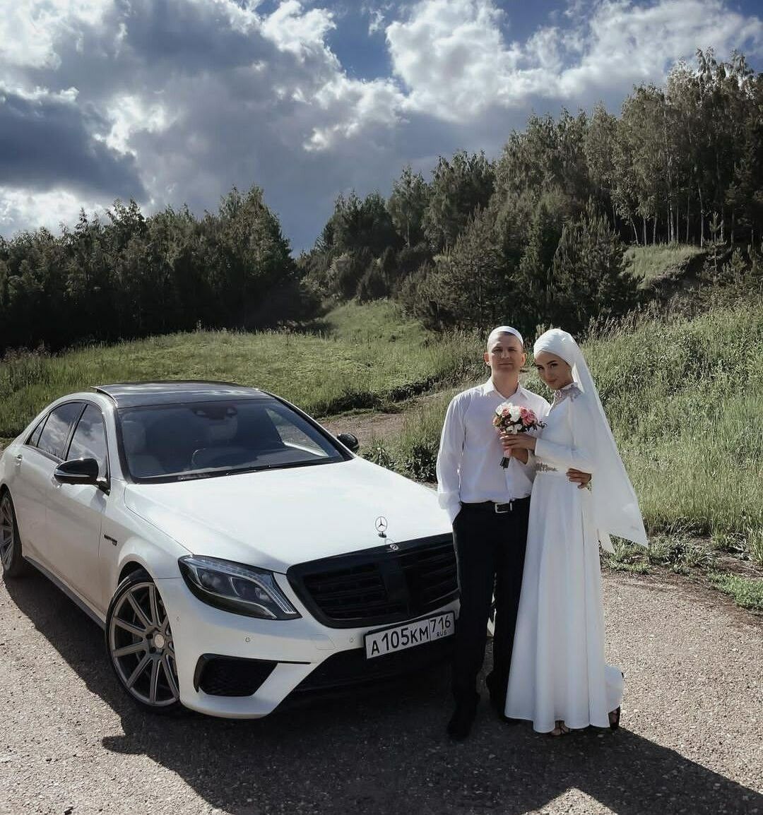 Появились первые фото со свадьбы татарского рэпера Нурминского