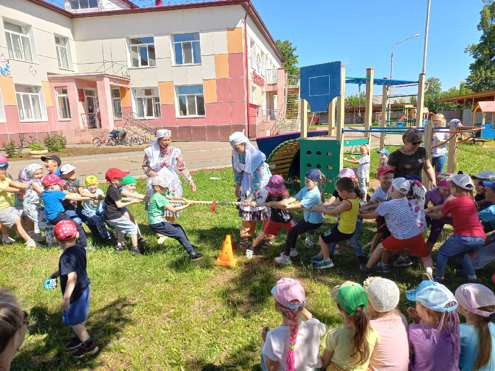 В детском садике «Бәләкәч» провели детский Сабантуй (ФОТОРЕПОРТАЖ)