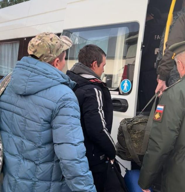 В Агрызском районе состоялась отправка мобилизованных (ФОТО, ВИДЕО)