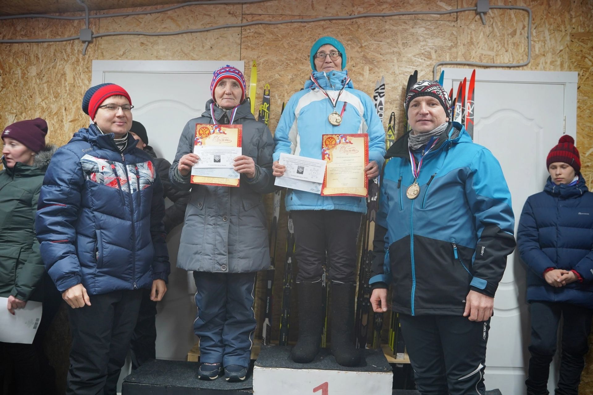 Агрызцы достойно соревновались в Рождественских гонках в Орлово