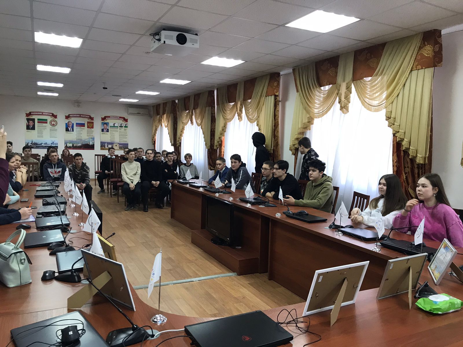 32 школьника из Агрызского района посетят ОЭЗ «Алабуга» (ФОТО)