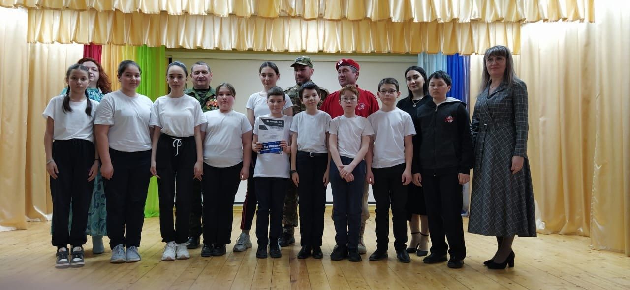 В Агрызе прошел муниципальный этап военно-патриотической игры «Зарница 2.0»