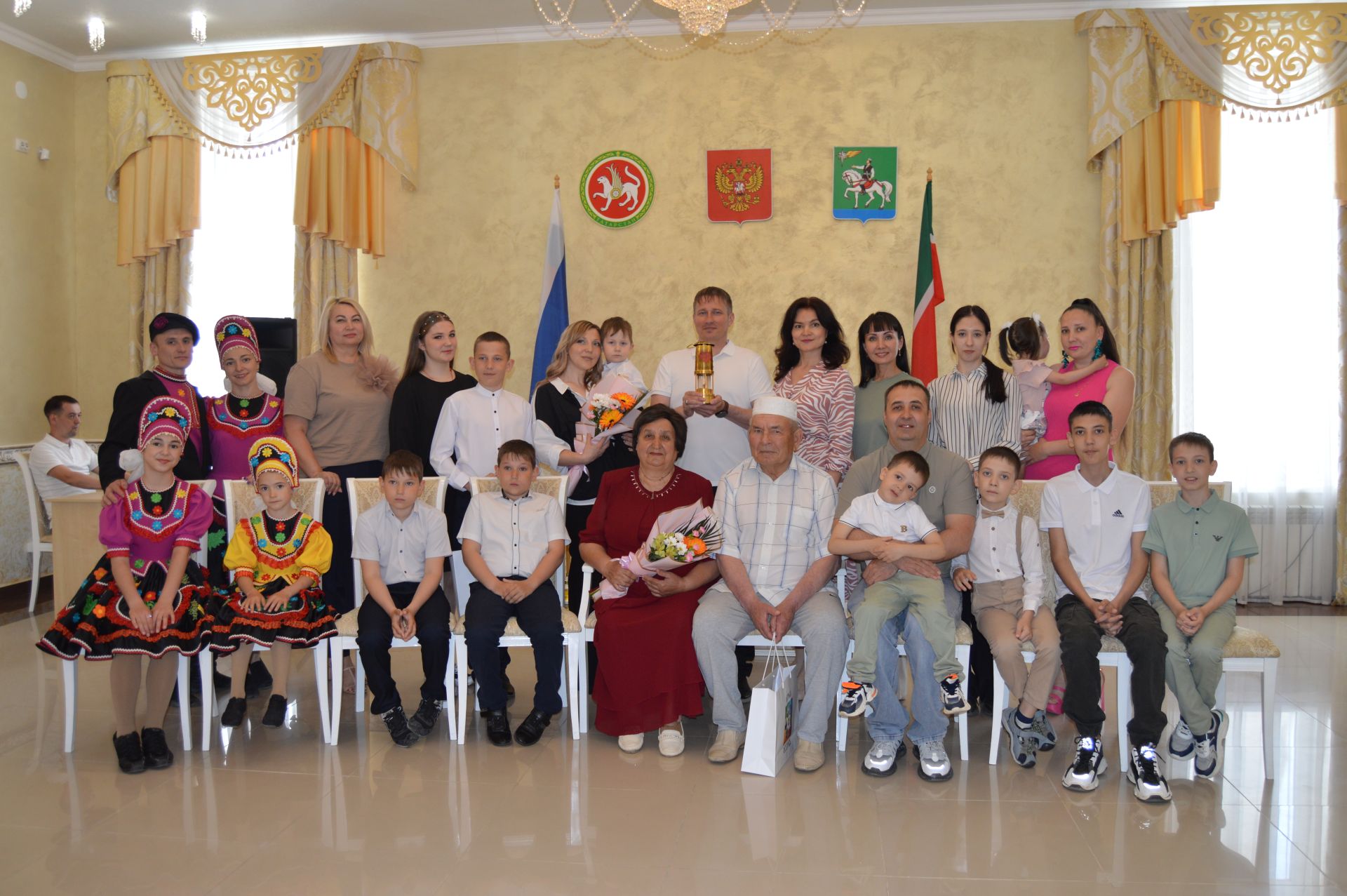 В Агрызе прошла торжественная церемония передачи капсулы семейного очага (ФОТО)