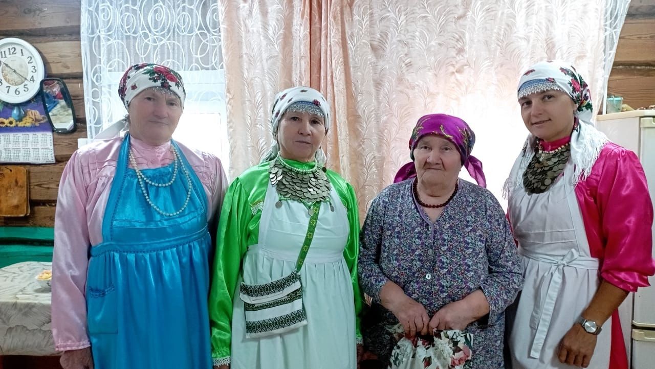 Барҗы-Пельга авылында өлкәннәрне хөрмәтләделәр
