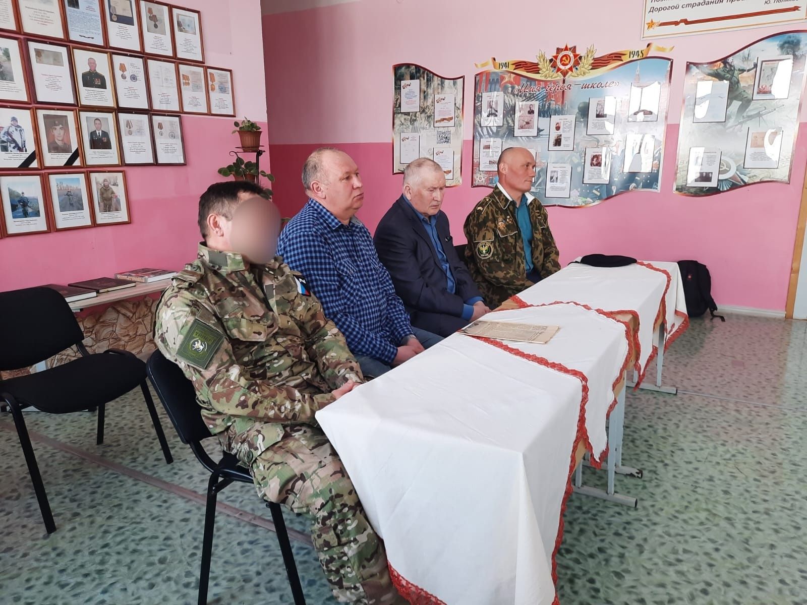 В Сарсак-Омгинском лицее состоялся парламентский урок «Святое дело – Родине служить!»