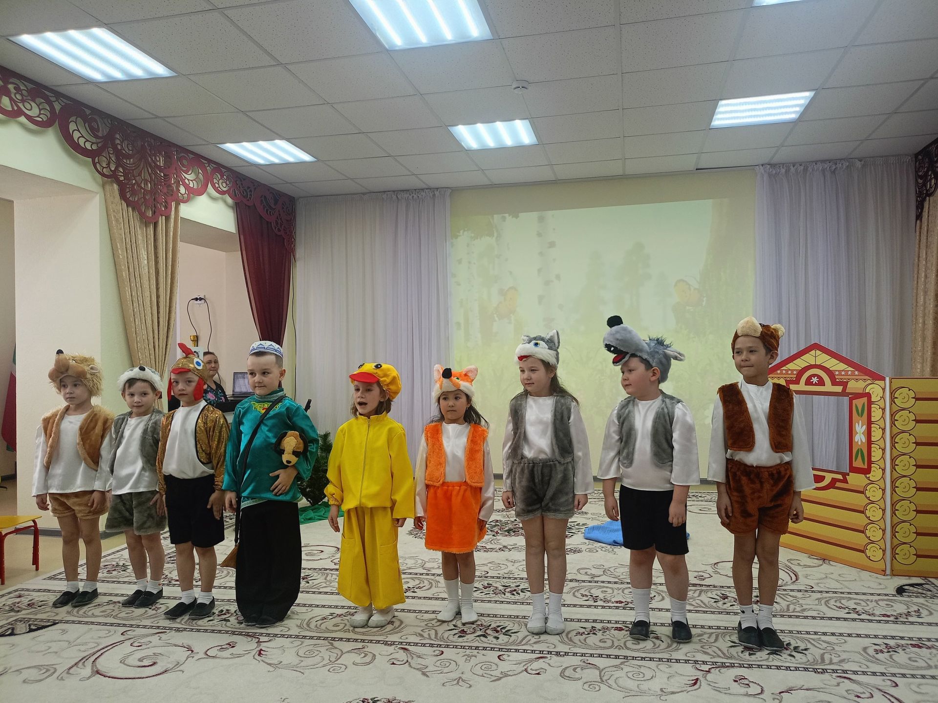 Фестиваль детских театров «Сайяр» в Агрызе: юные артисты покорили зрителей