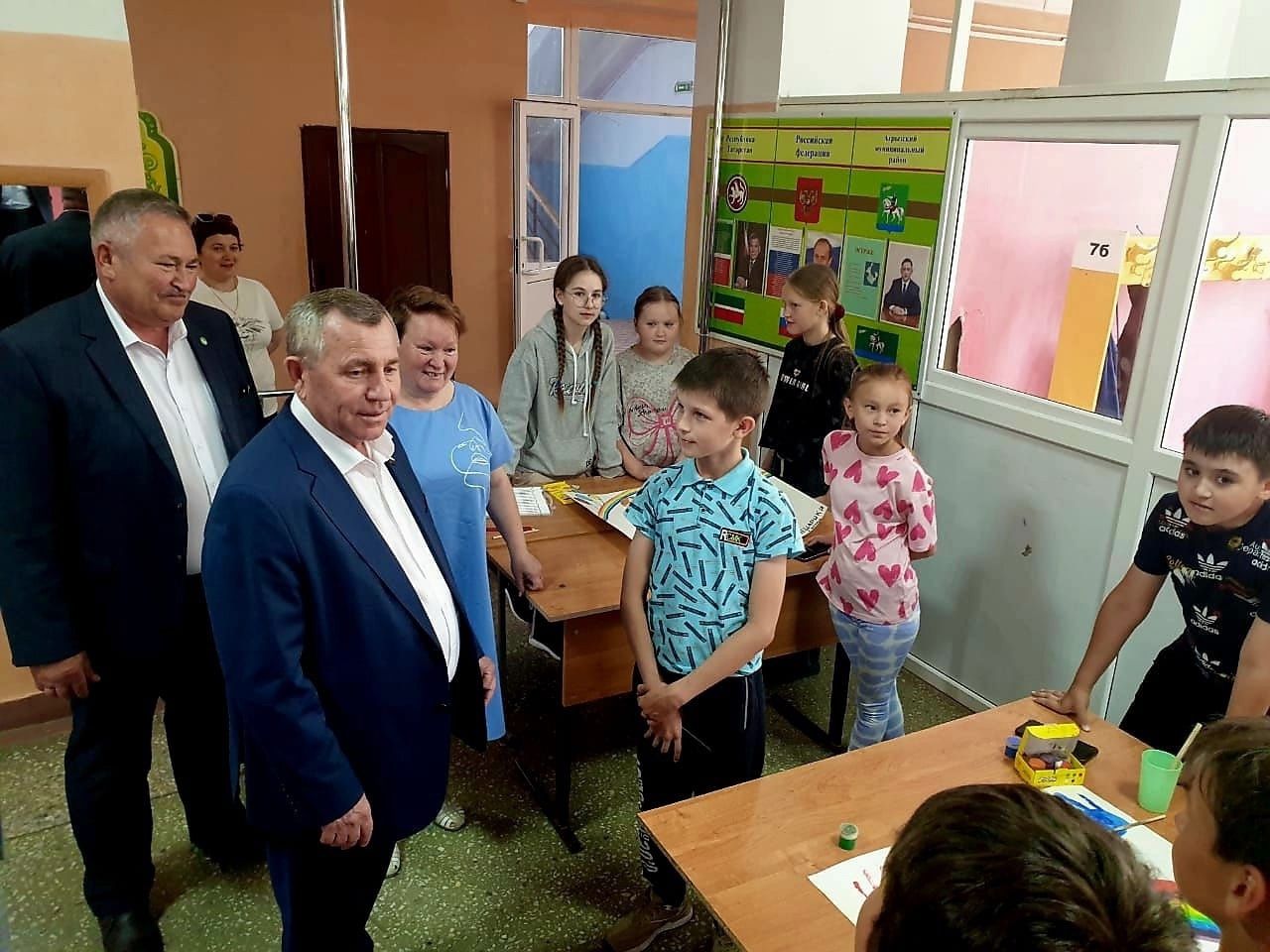 Депутат Государственной Думы провел Классную встречу с гимназистами Агрыза