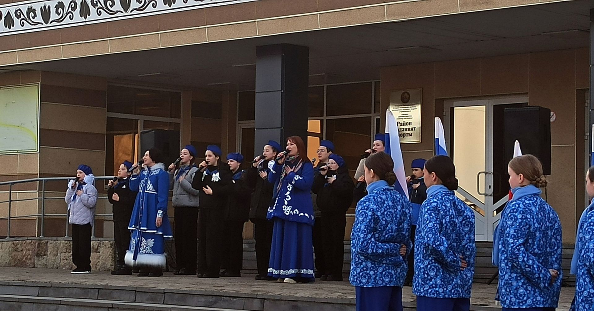 В Агрызе состоялся праздничный концерт «Крымская весна»