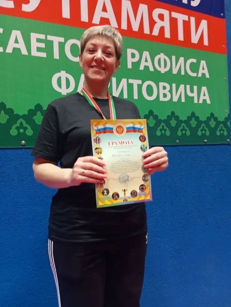 Главы сельских поселений Агрызского района посоревновались в настольном теннисе
