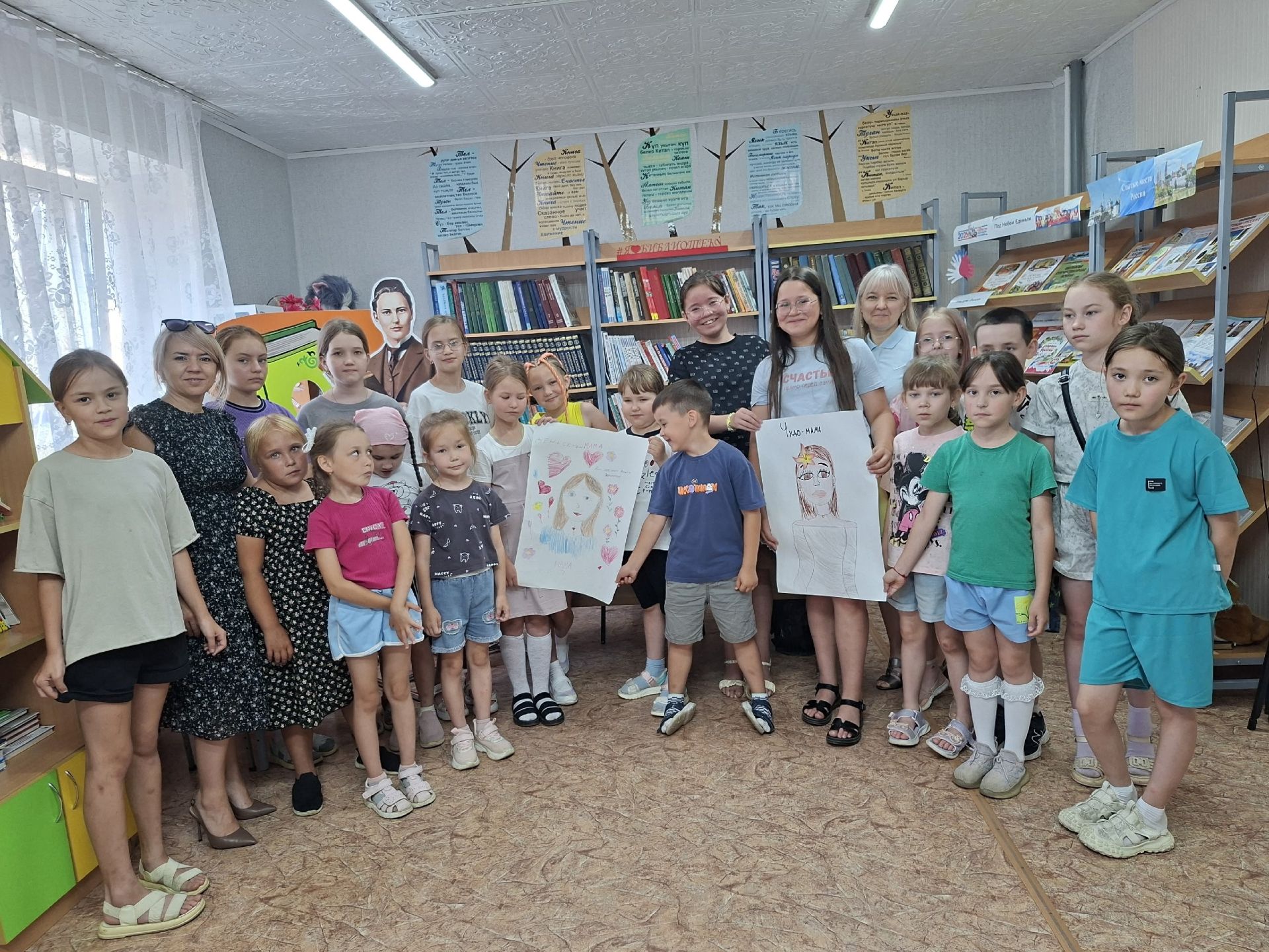Участники библиолагеря «Книжная радуга» приняли участие в фестивале «Солнышко в ладошках»
