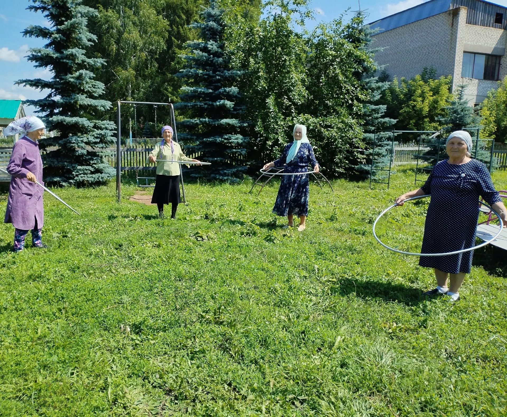 Салагыш мәдәният йортында «Ромашкалы аланда» исемле бәйрәм узган
