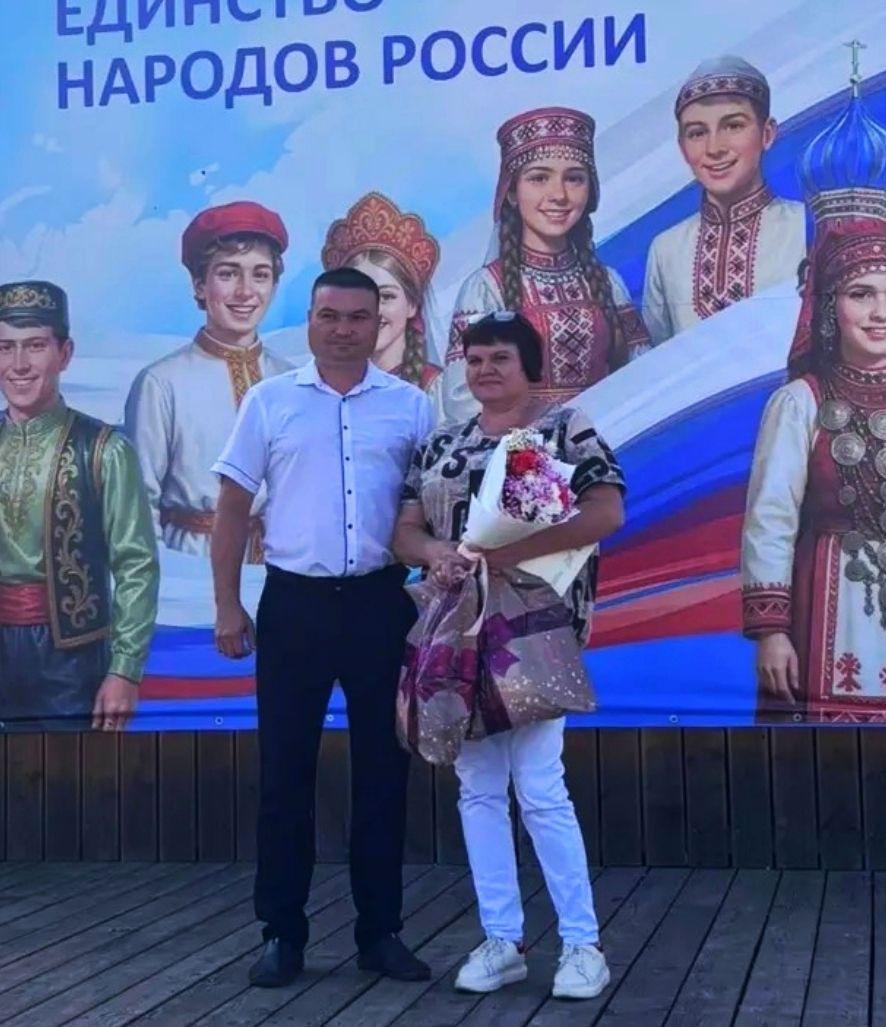 За плечами — вся семья: в Агрызе наградили родных защитников Отечества