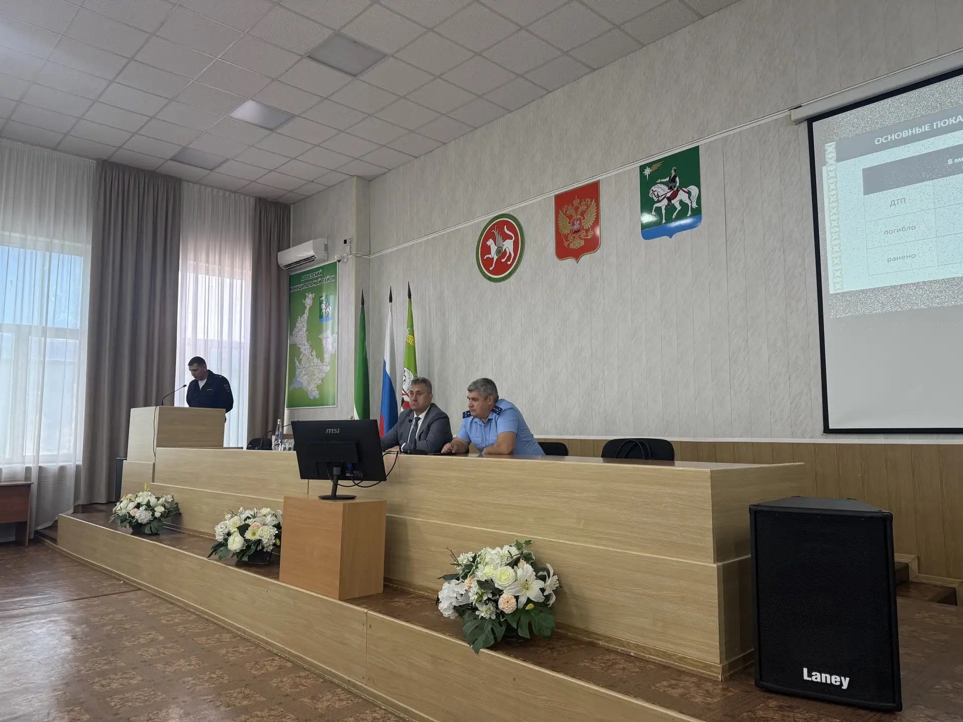 В Агрызском районе на комиссии по БДД обсудили безопасность дорог и готовность к зимнему сезону