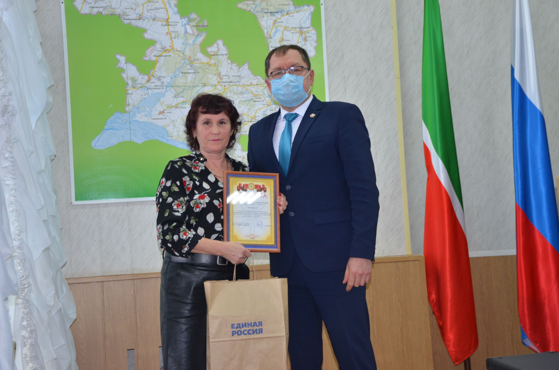 Награждение на VII сессии Совета Агрызского муниципального района