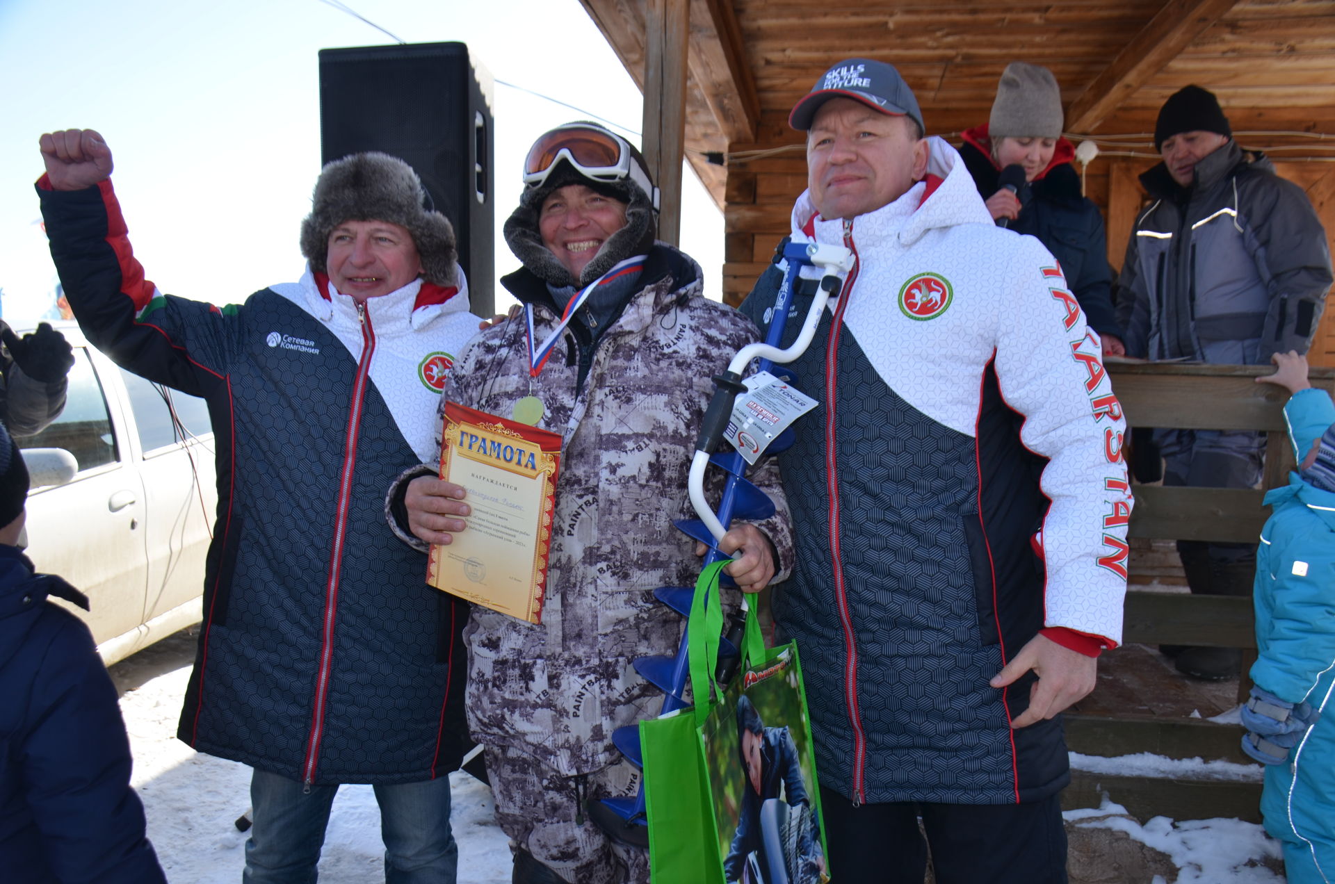 Международные соревнования по зимней рыбалке "Агрызский улов - 2021"