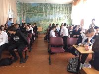 Учащиеся школы №4 обсудили проблему распространения наркомании в молодежной среде