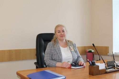 Депутат Резеда Галиуллина ответит на вопросы жителей в Прямом эфире