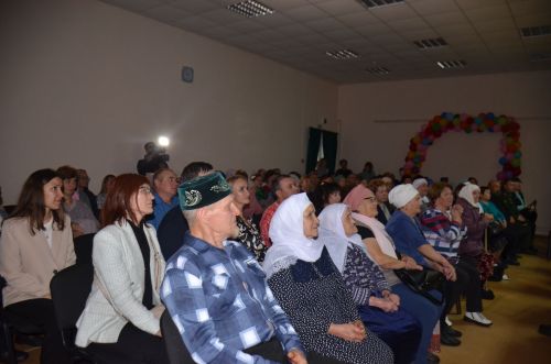 Әгерҗе районында Гафият Нигъмәтуллинга багышланган китапны тәкъдир ителәр (ФОТОРЕПОРТАЖ)