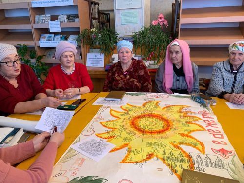 Кырынды авыл китапханәсендә «Шәҗәрә - нәсел агачы» исемле кичә узды