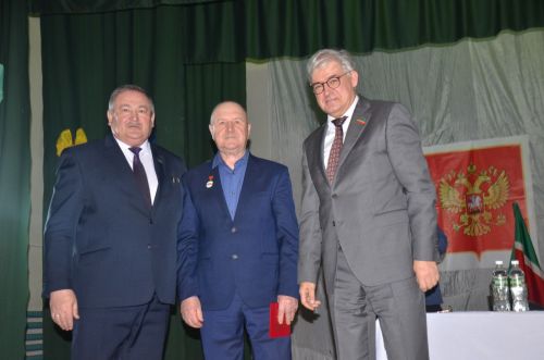 Кадыбашның авыл хуҗалыгы ветераны хөрмәтләнде
